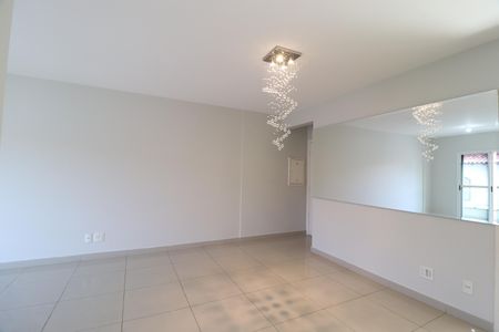 Apartamento para alugar com 106m², 4 quartos e 1 vagaSala