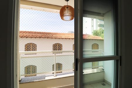 Apartamento para alugar com 106m², 4 quartos e 1 vagaSacada
