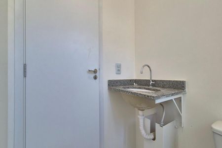 Apartamento para alugar com 44m², 2 quartos e 1 vaga Apartamento para alugar com 44m², 2 quartos e 1 vagaBanheiro