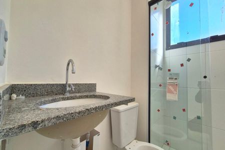 Apartamento para alugar com 44m², 2 quartos e 1 vaga Apartamento para alugar com 44m², 2 quartos e 1 vagaBanheiro