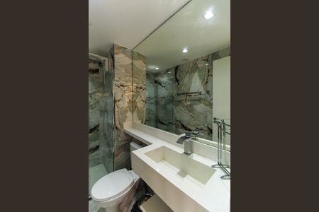 Apartamento à venda com 35m², 2 quartos e sem vaga Apartamento à venda com 35m², 2 quartos e sem vagaBanheiro