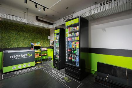 Apartamento para alugar com 50m², 2 quartos e 1 vaga Apartamento para alugar com 50m², 2 quartos e 1 vagaÁrea comum - Mini-mercado