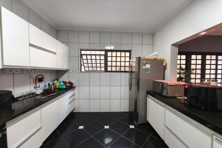 Casa à venda com 160m², 3 quartos e 3 vagasCozinha