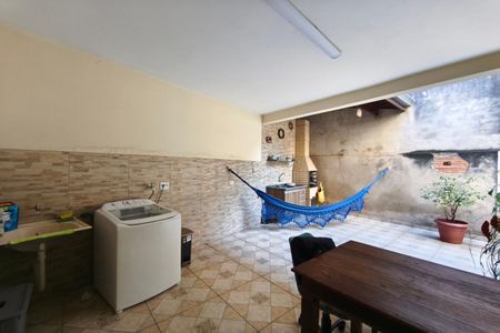 Casa à venda com 160m², 3 quartos e 3 vagasÁrea de Serviço