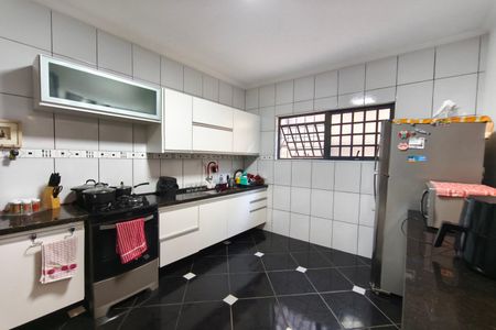 Casa à venda com 160m², 3 quartos e 3 vagasCozinha