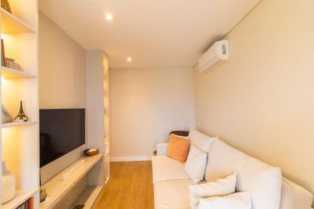 Sala de apartamento à venda com 2 quartos, 54m² em Capão Raso, Curitiba