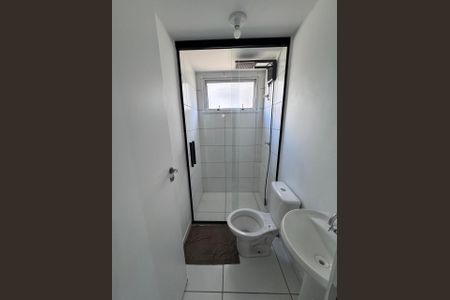 Banheiro  de apartamento à venda com 2 quartos, 48m² em Recanto do Sol I, Campinas