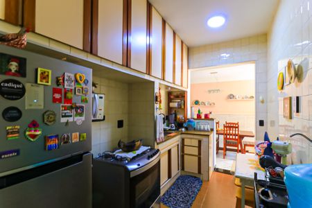 Casa à venda com 250m², 2 quartos e 1 vaga Casa à venda com 250m², 2 quartos e 1 vagaCozinha