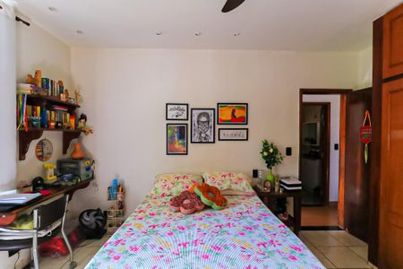 Casa à venda com 250m², 2 quartos e 1 vaga Casa à venda com 250m², 2 quartos e 1 vagaQuarto