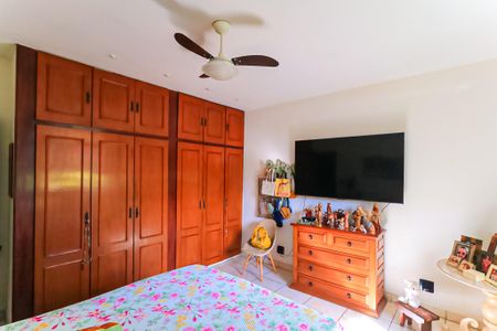 Casa à venda com 250m², 2 quartos e 1 vaga Casa à venda com 250m², 2 quartos e 1 vagaQuarto