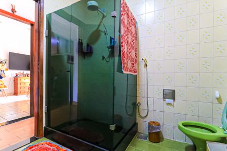 Casa à venda com 250m², 2 quartos e 1 vaga Casa à venda com 250m², 2 quartos e 1 vagaBanheiro