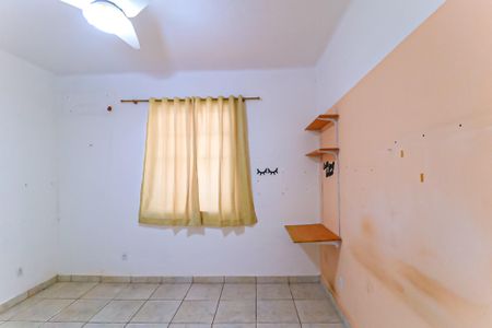 Casa à venda com 250m², 2 quartos e 1 vaga Casa à venda com 250m², 2 quartos e 1 vagaQuarto - Kitnet