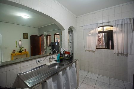 Casa à venda com 200m², 2 quartos e 2 vagasCozinha