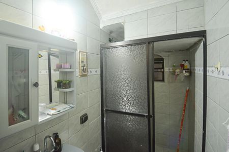 Casa à venda com 200m², 2 quartos e 2 vagasBanheiro