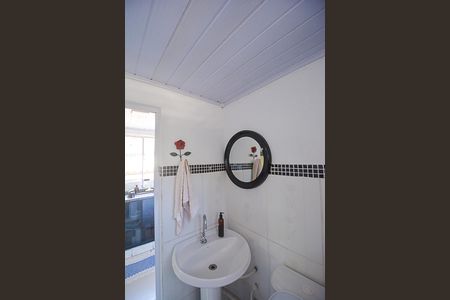 Casa à venda com 200m², 2 quartos e 2 vagasLavabo - Casa 2