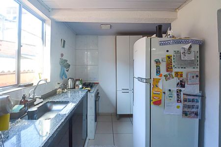 Casa à venda com 200m², 2 quartos e 2 vagasCozinha - Casa 2