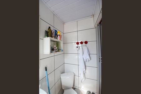 Casa à venda com 200m², 2 quartos e 2 vagasBanheiro da Suíte - Casa 2