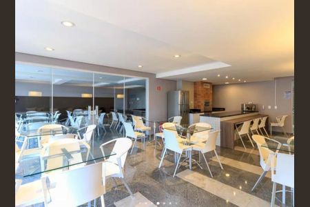 Studio à venda com 28m², 1 quarto e sem vagaÁrea comum - Salão de festas