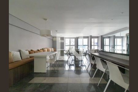 Studio à venda com 28m², 1 quarto e sem vagaÁrea comum - Salão de festas