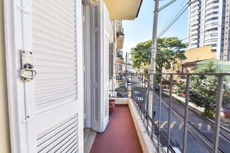 Apartamento à venda com 72m², 1 quarto e sem vaga Apartamento à venda com 72m², 1 quarto e sem vagaVaranda