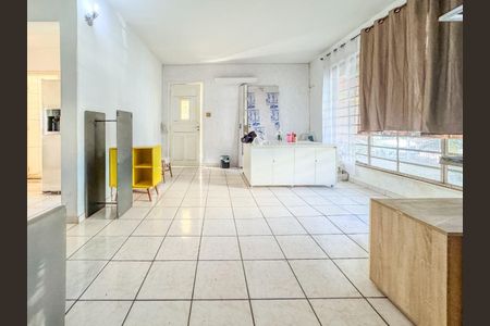Casa à venda com 216m², 3 quartos e 1 vaga Casa à venda com 216m², 3 quartos e 1 vagaFoto 14