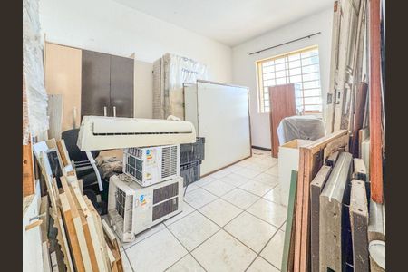 Casa à venda com 216m², 3 quartos e 1 vaga Casa à venda com 216m², 3 quartos e 1 vagaFoto 24