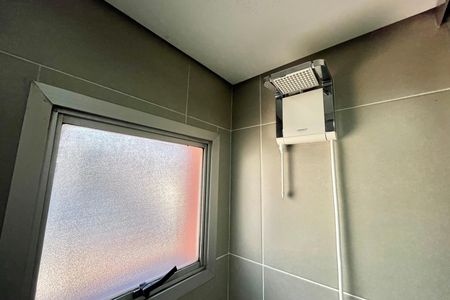 Apartamento à venda com 73m², 2 quartos e 1 vaga Apartamento à venda com 73m², 2 quartos e 1 vagaBanheiro