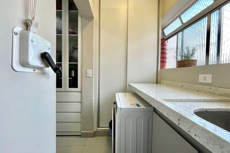 Apartamento à venda com 73m², 2 quartos e 1 vaga Apartamento à venda com 73m², 2 quartos e 1 vagaÁrea de Serviço
