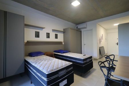 Studio para alugar com 39m², 1 quarto e 1 vaga Studio para alugar com 39m², 1 quarto e 1 vagaKitnet