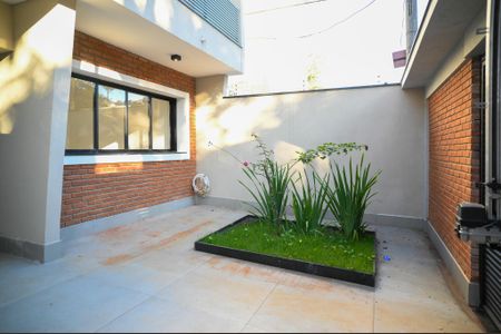 Garagem de casa à venda com 3 quartos, 191m² em Bosque da Saúde, São Paulo