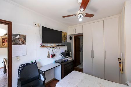Casa para alugar com 170m², 5 quartos e 4 vagas Casa para alugar com 170m², 5 quartos e 4 vagasQUARTO Nº 4 - SUITE