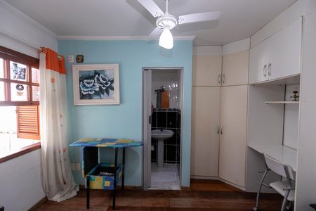 Casa para alugar com 170m², 5 quartos e 4 vagas Casa para alugar com 170m², 5 quartos e 4 vagasQUARTO Nº 3 - SUITE