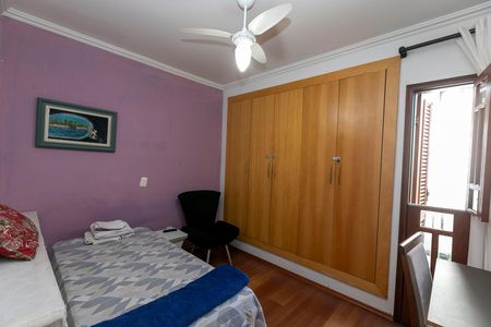 Casa para alugar com 170m², 5 quartos e 4 vagas Casa para alugar com 170m², 5 quartos e 4 vagasQUARTO Nº 2