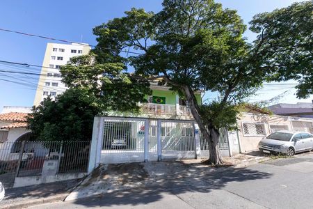 Casa para alugar com 170m², 5 quartos e 4 vagas Casa para alugar com 170m², 5 quartos e 4 vagasFACHADA DO IMÓVEL