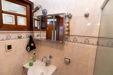 Casa para alugar com 170m², 5 quartos e 4 vagas Casa para alugar com 170m², 5 quartos e 4 vagasBANHEIRO SOCIAL
