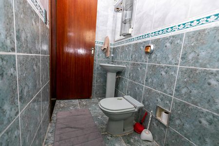 Casa para alugar com 170m², 5 quartos e 4 vagas Casa para alugar com 170m², 5 quartos e 4 vagasBANHEIRO QUARTO Nº 5 - SUITE