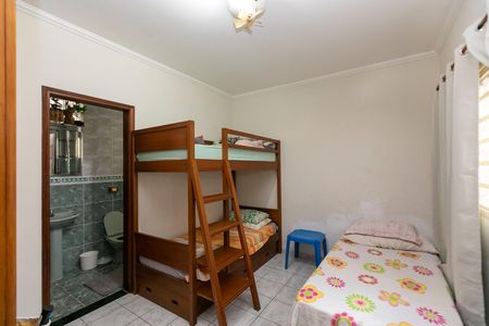 Casa para alugar com 170m², 5 quartos e 4 vagas Casa para alugar com 170m², 5 quartos e 4 vagasQUARTO Nº 5 - SUITE