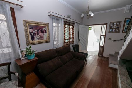 Casa para alugar com 170m², 5 quartos e 4 vagas Casa para alugar com 170m², 5 quartos e 4 vagas SALA DE ENTRADA