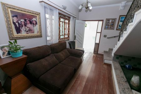 Casa para alugar com 170m², 5 quartos e 4 vagas Casa para alugar com 170m², 5 quartos e 4 vagas SALA DE ENTRADA