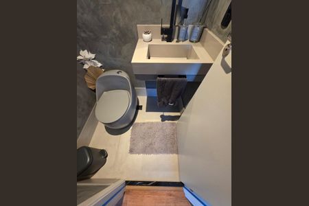 Apartamento à venda com 82m², 3 quartos e 1 vaga Apartamento à venda com 82m², 3 quartos e 1 vagaBanheiro