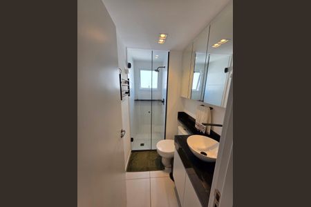 Apartamento à venda com 82m², 3 quartos e 1 vaga Apartamento à venda com 82m², 3 quartos e 1 vagaBanheiro