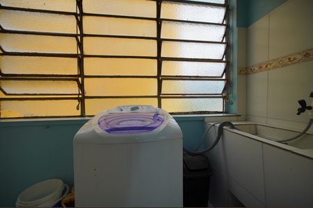Área de serviço  de apartamento para alugar com 3 quartos, 103m² em Praia de Belas, Porto Alegre