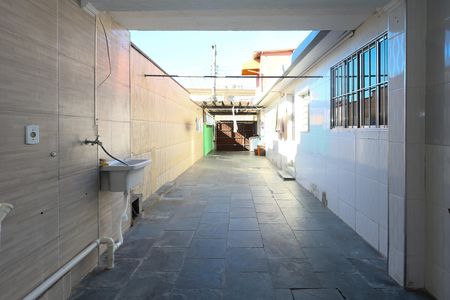 Casa para alugar com 70m², 2 quartos e sem vaga Casa para alugar com 70m², 2 quartos e sem vagaQuintal coletivo