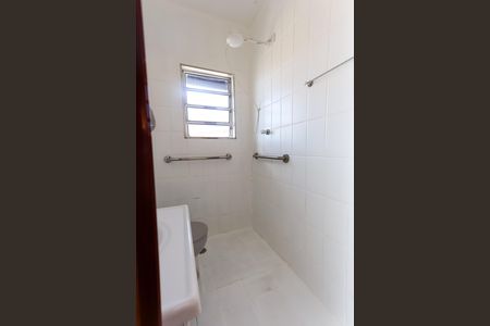 Casa para alugar com 70m², 2 quartos e sem vaga Casa para alugar com 70m², 2 quartos e sem vagaBanheiro da Suíte