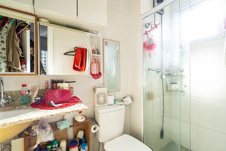 Apartamento para alugar com 48m², 2 quartos e sem vaga Apartamento para alugar com 48m², 2 quartos e sem vagaBanheiro da Suíte 1