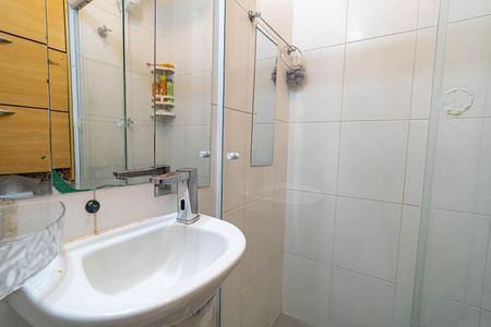Apartamento para alugar com 48m², 2 quartos e sem vaga Apartamento para alugar com 48m², 2 quartos e sem vagaBanheiro da Suíte 2