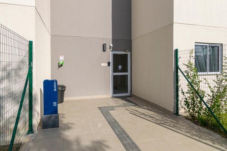 Apartamento para alugar com 42m², 2 quartos e 1 vaga Apartamento para alugar com 42m², 2 quartos e 1 vagaÁrea comum - Entrada do Bloco