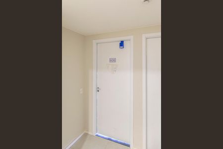 Apartamento para alugar com 42m², 2 quartos e 1 vaga Apartamento para alugar com 42m², 2 quartos e 1 vagaÁrea comum - Entrada com lockbox