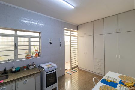Casa para alugar com 178m², 3 quartos e 3 vagasCozinha
