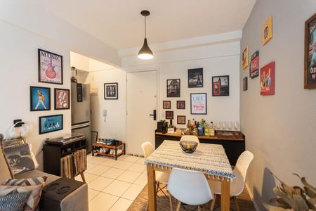 Apartamento à venda com 62m², 2 quartos e 1 vagaSala
